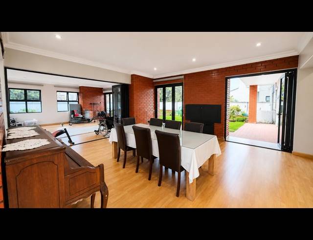 5 BEDROOM HOUSE FOR SALE IN MIDSTREAM RIDGE